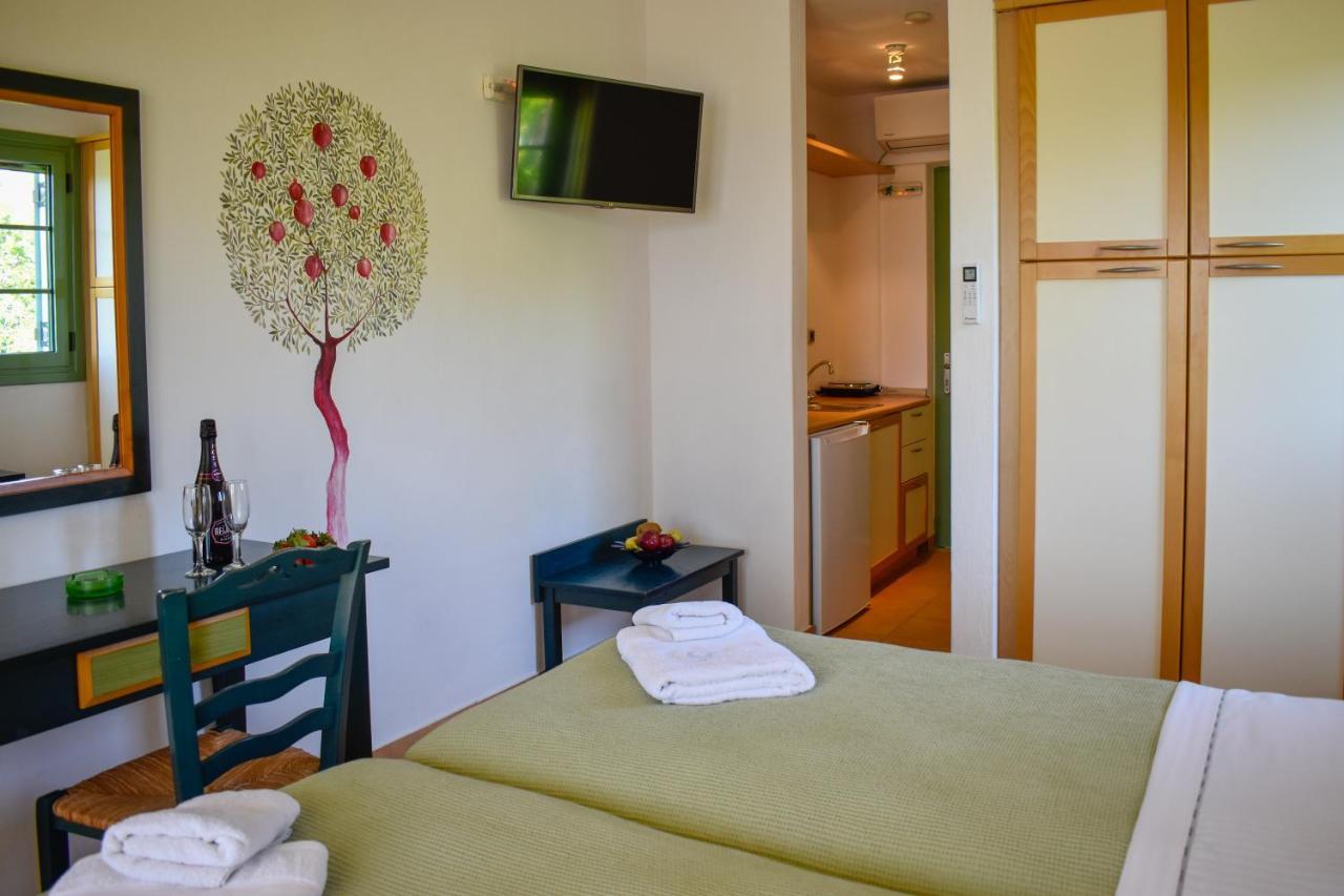 Hotel Dafni İskados Dış mekan fotoğraf