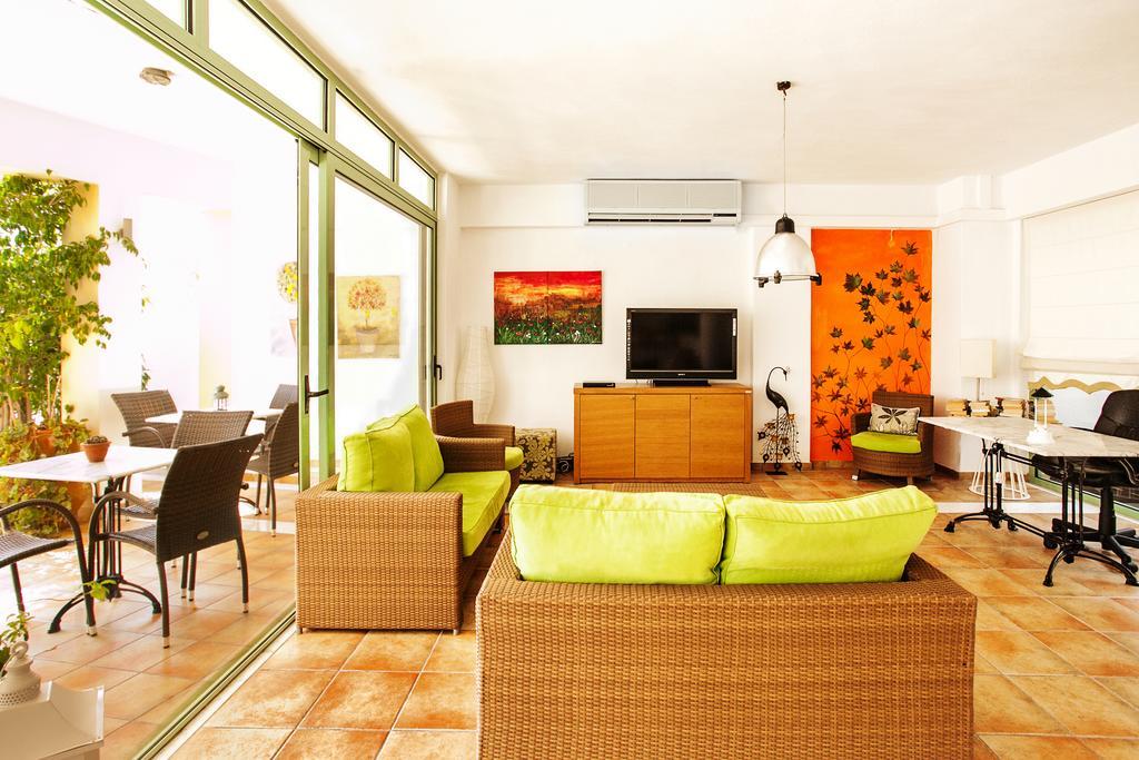 Hotel Dafni İskados Dış mekan fotoğraf